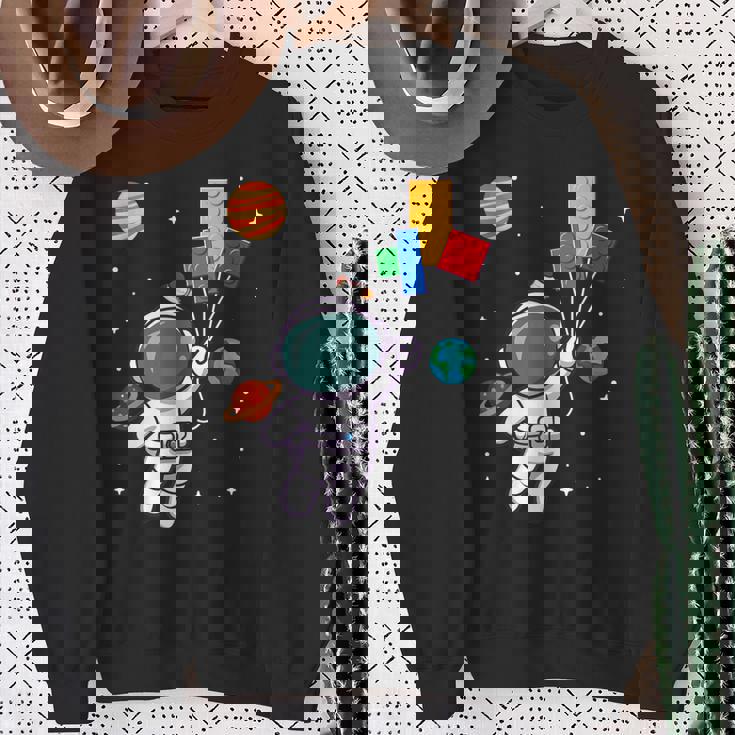 宇宙飛行士とレゴバルーンの冒険 スウェットシャツ 年配の女性への贈り物