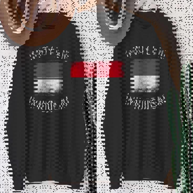 怒鳴ってないよ、私はインドネシア人だ-面白いインドネシアプライド スウェットシャツ 年配の女性への贈り物