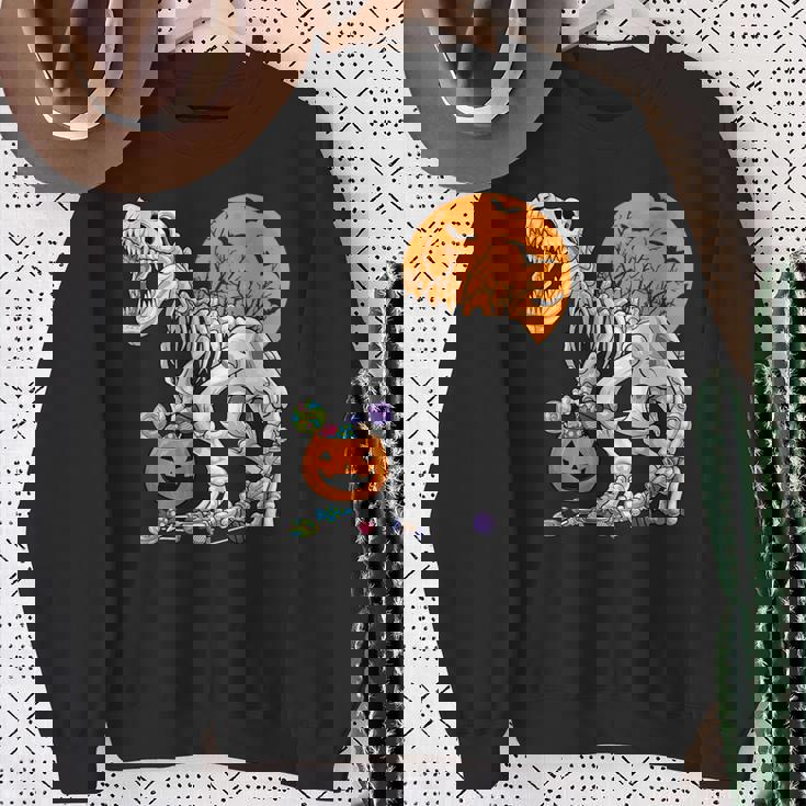 恐竜 T-Rex スケルトン 古代 科医 恐竜 怖い ハロウィン スウェットシャツ 年配の女性への贈り物