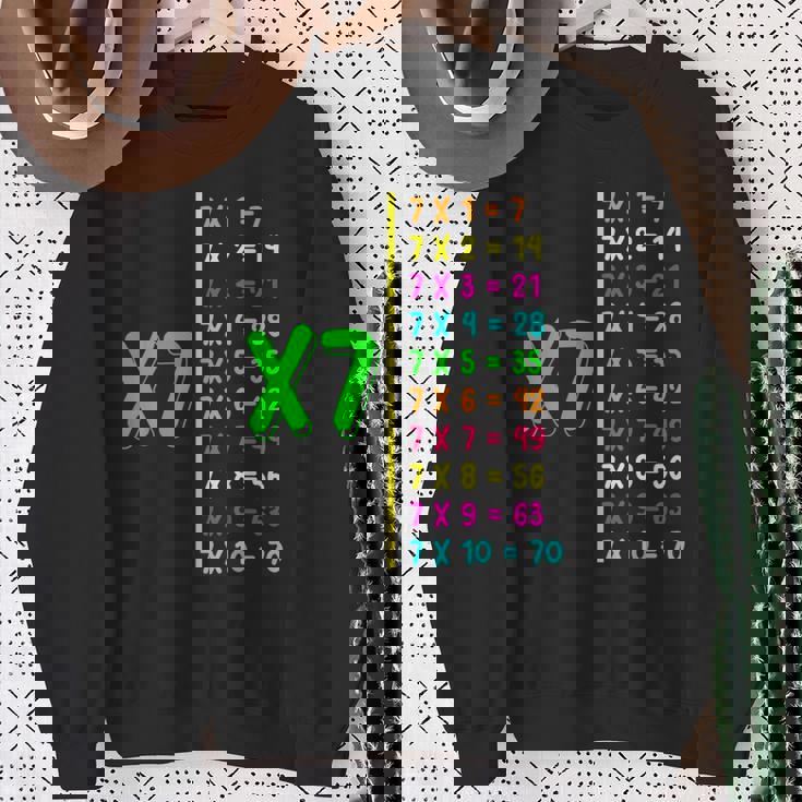 掛け算表7 小学生 算数の日 キッズ 男の子 スウェットシャツ 年配の女性への贈り物