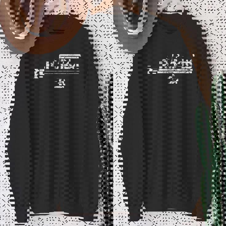 数学クラスの二次方程式 Quadratic Formula For Math Class スウェットシャツ 年配の女性への贈り物