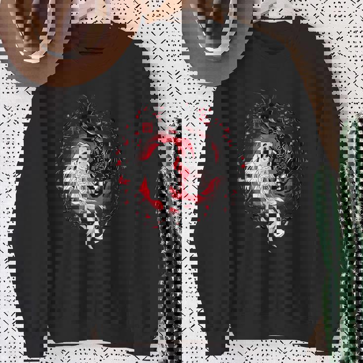 日本の陰陽鯉のアート。 スウェットシャツ 年配の女性への贈り物