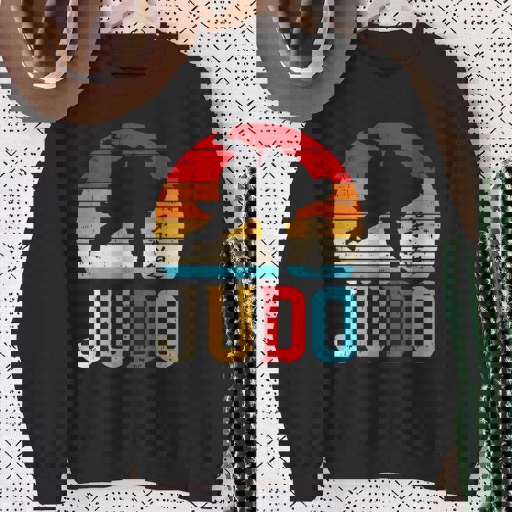 柔道投げ レトロ 日本の格闘技 柔道家 ファイター ギフト スウェットシャツ 年配の女性への贈り物