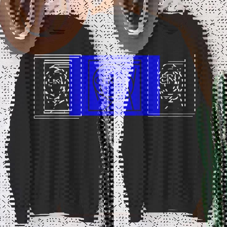 核研究のためのヨーロッパ組織 Cernフラッグ スウェットシャツ 年配の女性への贈り物