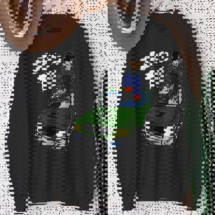 横転した車の屋根を板金するようす スウェットシャツ 年配の女性への贈り物