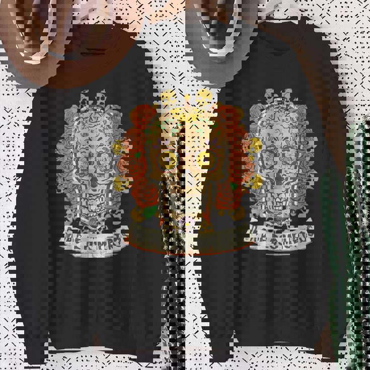 死者の日メキシカンシュガースカルフローラルセレブレーション スウェットシャツ 年配の女性への贈り物