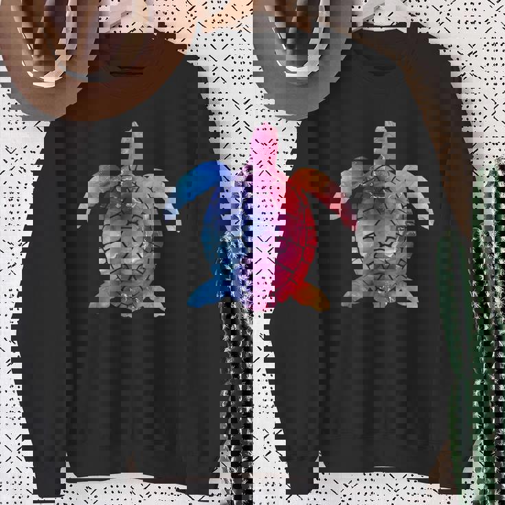 水彩画のようなウミガメのシルエット スウェットシャツ 年配の女性への贈り物