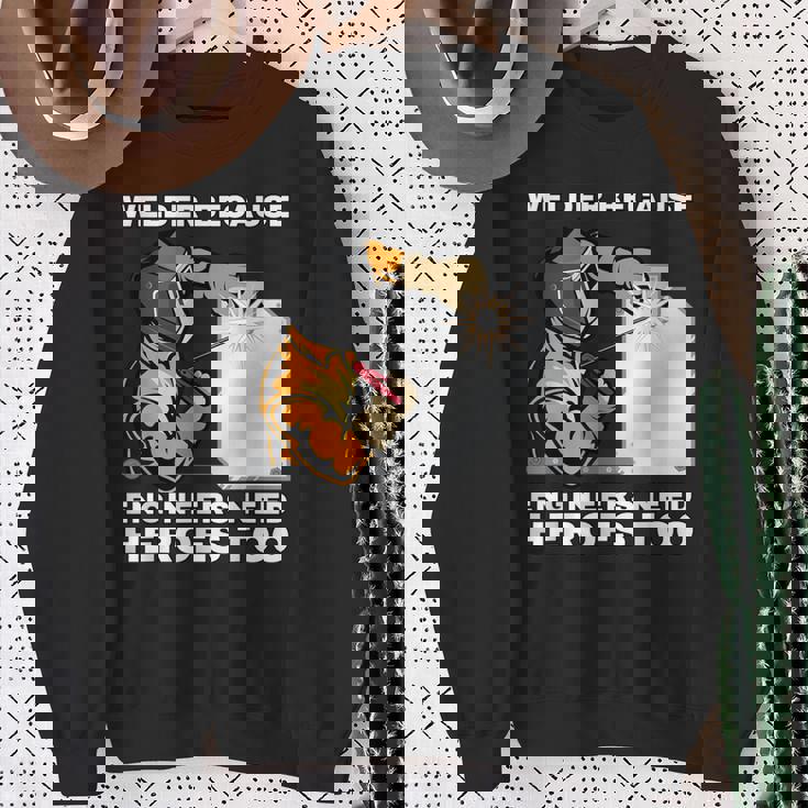 溶接工エンジニアにはヒーローが必要だから 面白すぎる溶接 スウェットシャツ 年配の女性への贈り物