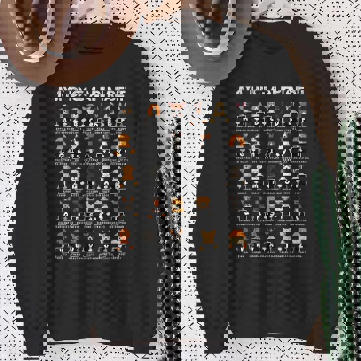 犬の種類 アルファベットa-Z Abc 犬の識別 スウェットシャツ 年配の女性への贈り物