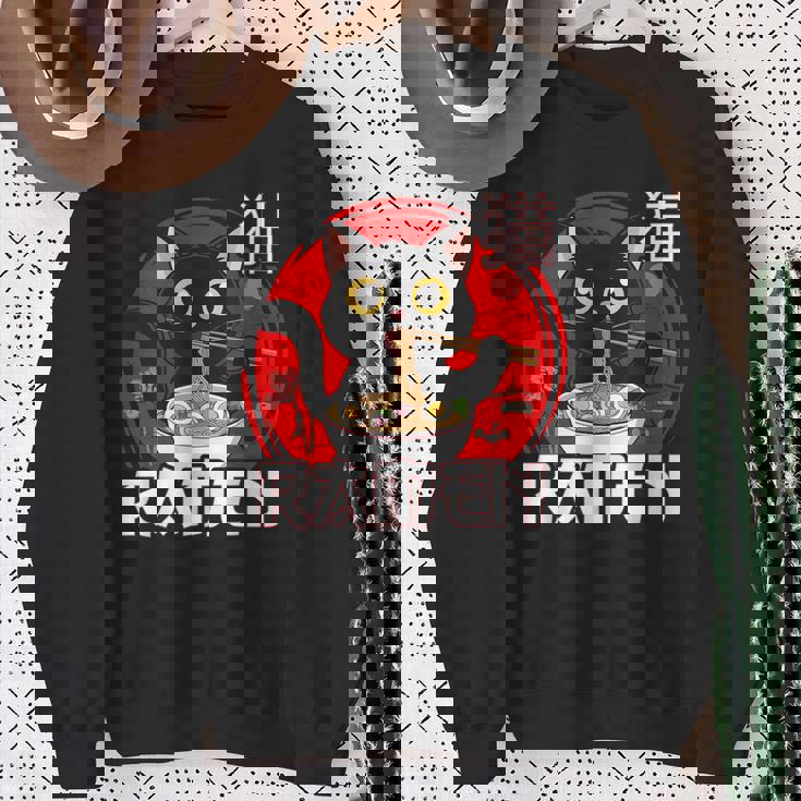 猫 食べる ラーメン 麺 日本 かわいい アニメ 猫 ラーメン 猫 スウェットシャツ 年配の女性への贈り物