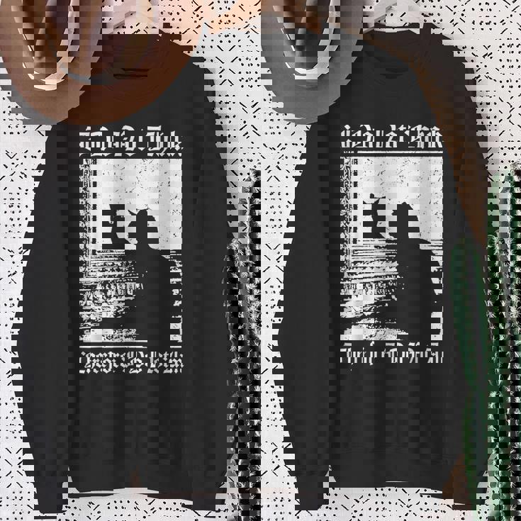 私はそうは思わないから黒猫は哲学者じゃない スウェットシャツ 年配の女性への贈り物