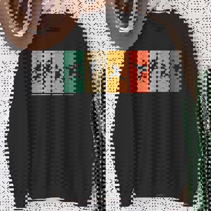 空手戦闘機シルエット空手 スウェットシャツ 年配の女性への贈り物