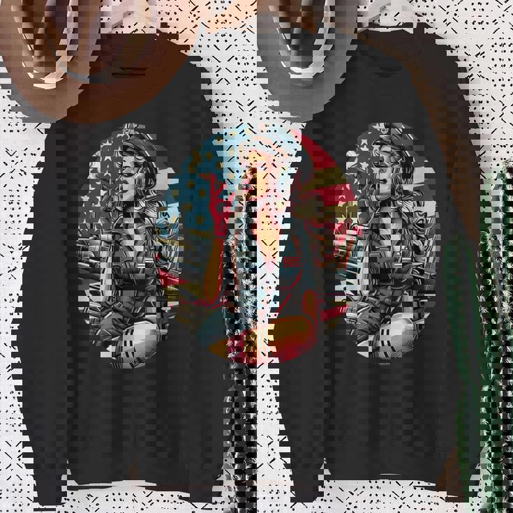 第二次世界大戦 爆撃機 葉巻 喫煙 ピンナップガール スウェットシャツ 年配の女性への贈り物