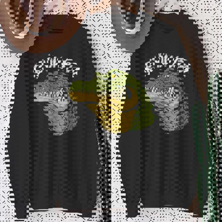 自分らしく生きるか、ワニになるか クロコダイルの言葉 スウェットシャツ 年配の女性への贈り物