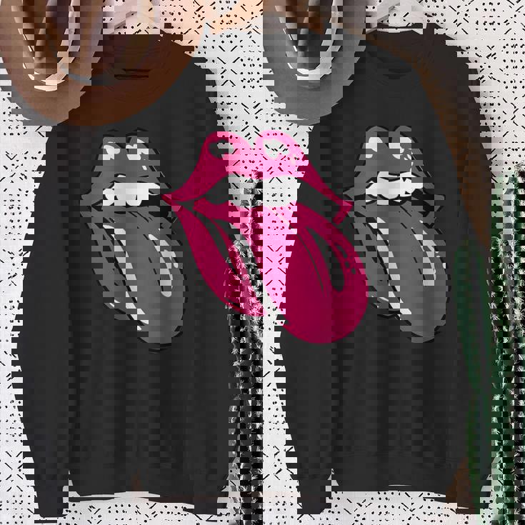 舌を広げた唇 スウェットシャツ 年配の女性への贈り物