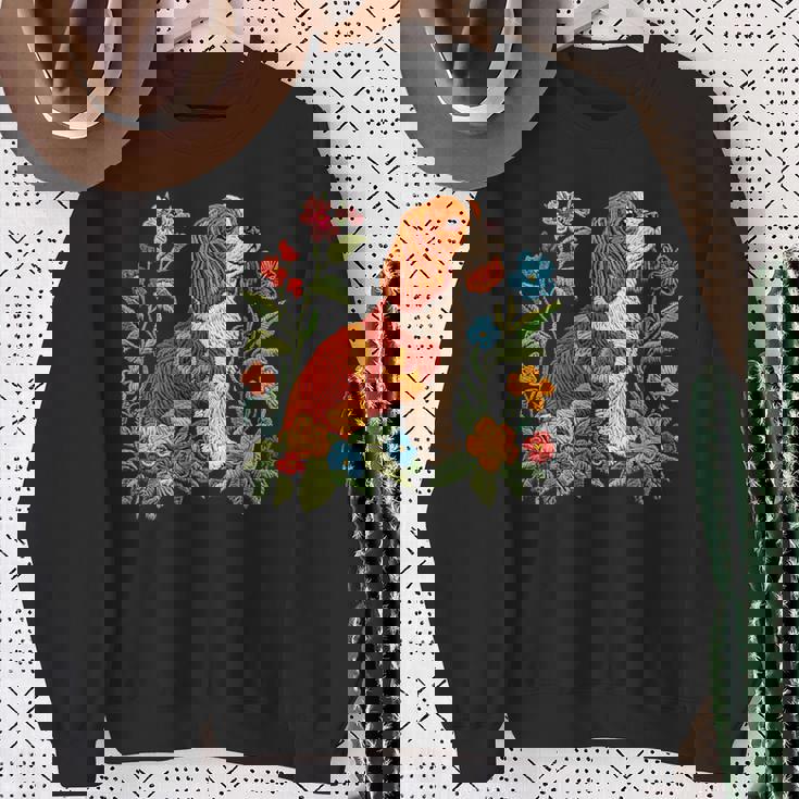 花柄 キャバリア王 チャールズ スパニエル キュート ママ 母の日 スウェットシャツ 年配の女性への贈り物