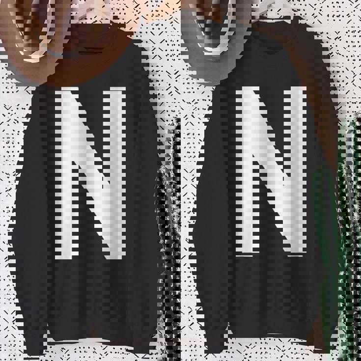 英文字 N 大文字 アルファベット モノグラム イニシャル Abc スウェットシャツ 年配の女性への贈り物