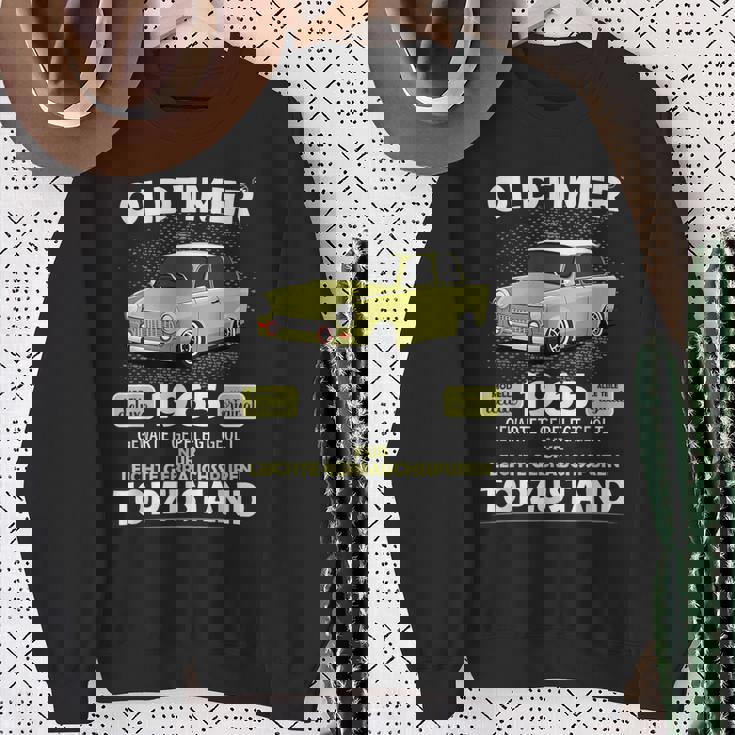 誕生日 1965 ヴィンテージ トラバント 面白い ヴィンテージ 1965 スウェットシャツ 年配の女性への贈り物