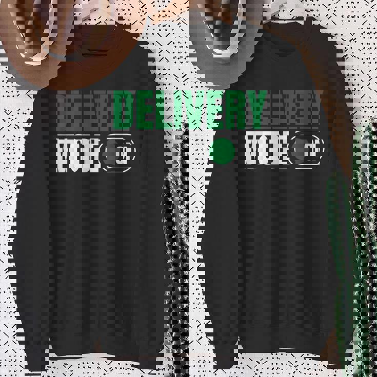 配送モードオンデリバリードライバー スウェットシャツ 年配の女性への贈り物