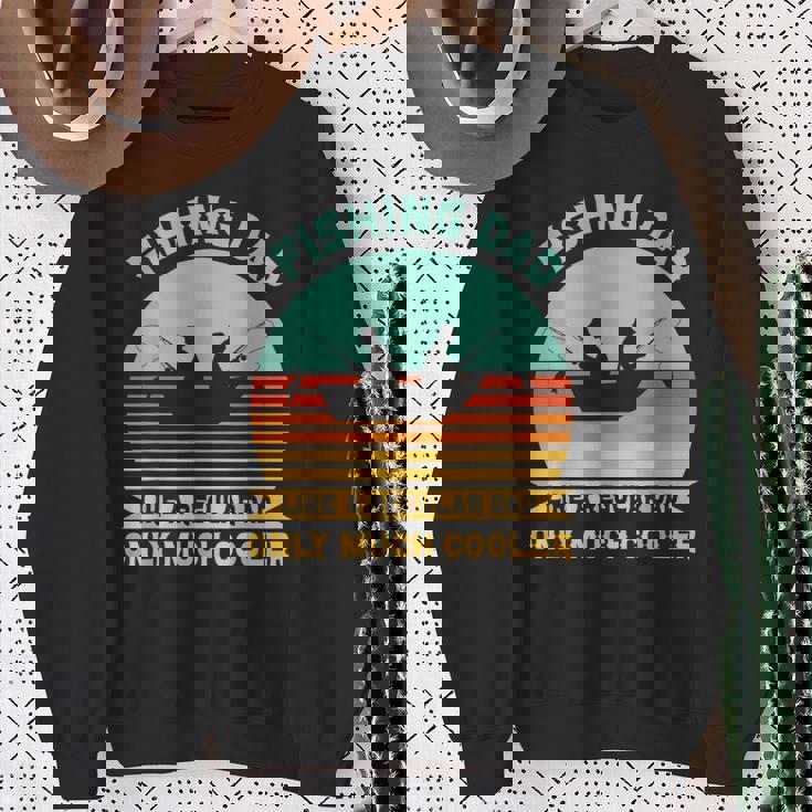 釣りバカ日誌 普通のパパよりカッコイイ！？ おとっつぁん フィッシャー 父 魚 フィッシング スウェットシャツ 年配の女性への贈り物