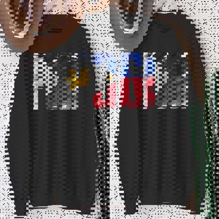 陽気なポギ タガログ語 ピノイ ステートメント フィリピン国旗 スウェットシャツ 年配の女性への贈り物