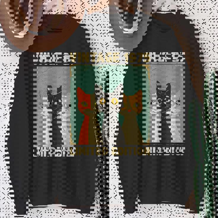 面白い 50歳 ギフト ヴィンテージ 1975 猫好き 50歳の誕生日 スウェットシャツ 年配の女性への贈り物