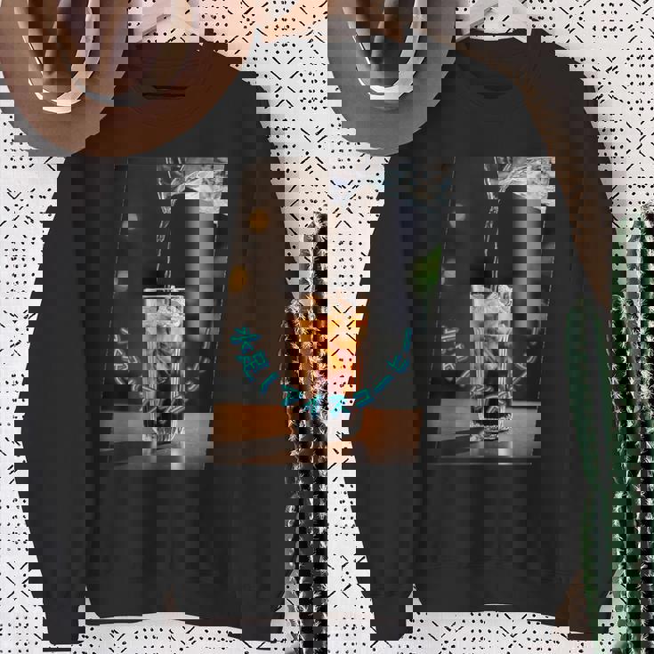 おもしろ 面白い コーヒー アイスコーヒー おもしろい 水 氷 グラス スウェットシャツ 年配の女性への贈り物