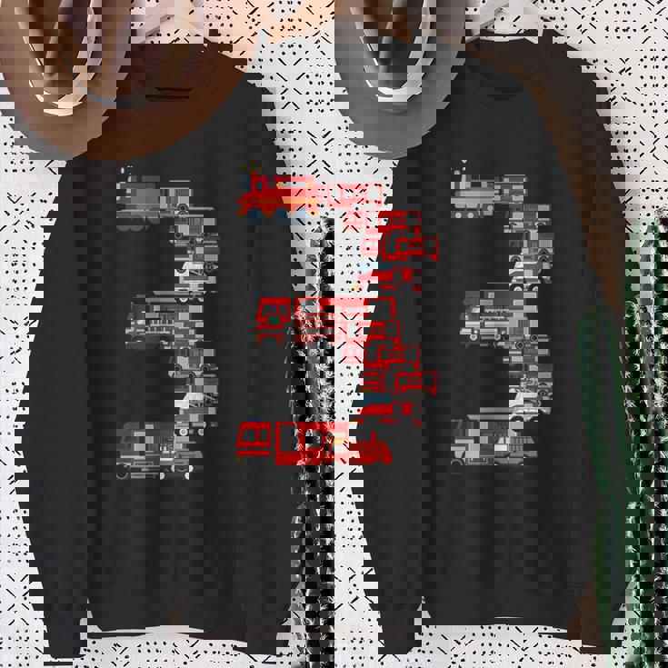 面白い3歳の幼児消防士キッズ消防車3位 スウェットシャツ 年配の女性への贈り物