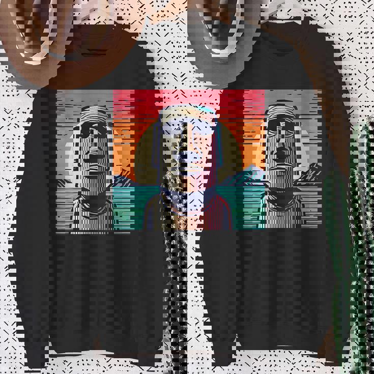 面白いイースター島像 レトロなモアイヘッドラパヌイv3 スウェットシャツ 年配の女性への贈り物