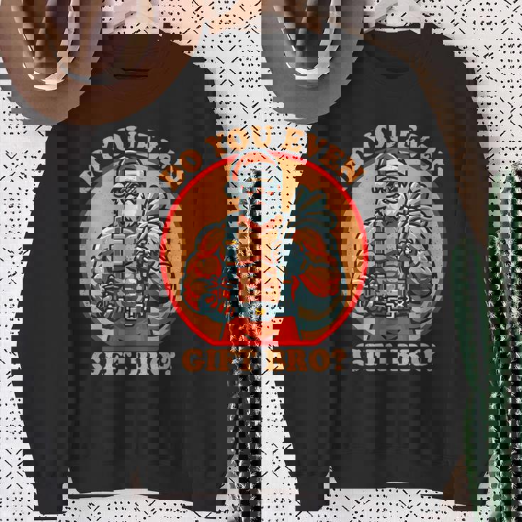 面白いクリスマス ウエイトリフティング ボディビルディング 筋肉質サンタ スウェットシャツ 年配の女性への贈り物