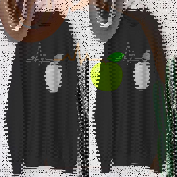 面白いハートビートekgアップルフルーツフルーツアップルギフト スウェットシャツ 年配の女性への贈り物