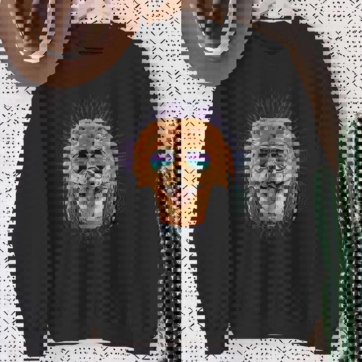 音楽チャウチャウdjヘッドフォン付き 音楽犬愛好家 スウェットシャツ 年配の女性への贈り物