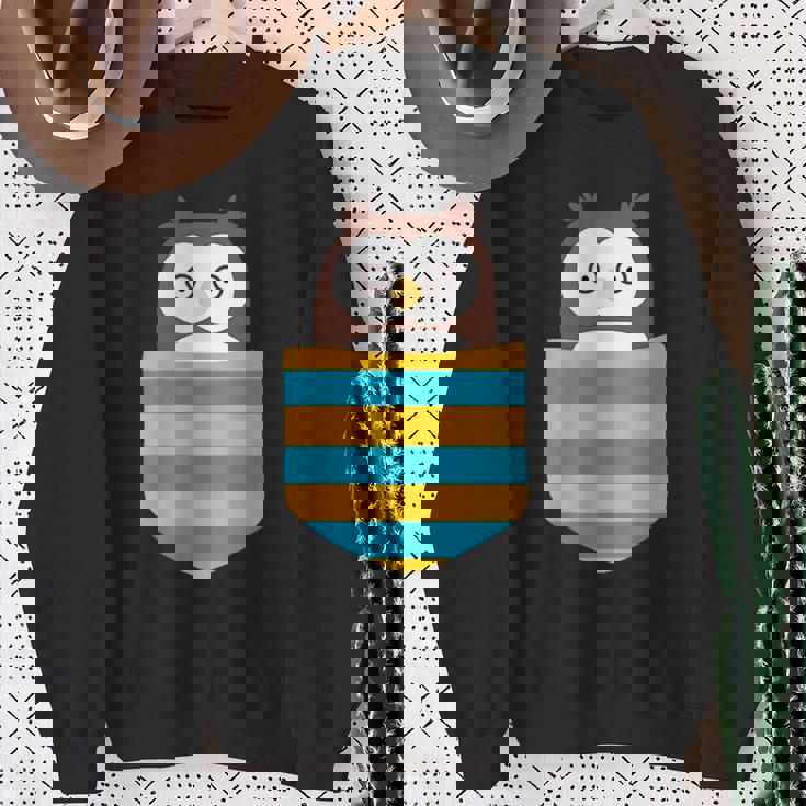 鳥好きのギフト フクロウのフクロウ 胸ポケット付き スウェットシャツ 年配の女性への贈り物