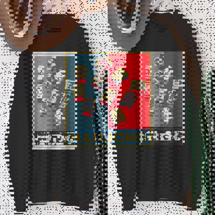 麻雀 牌 おもしろ グッズ 服 面白いtシャツ 文字入り 面白い 文字 ネタ プレゼント メンズ 雀士 スウェットシャツ 年配の女性への贈り物