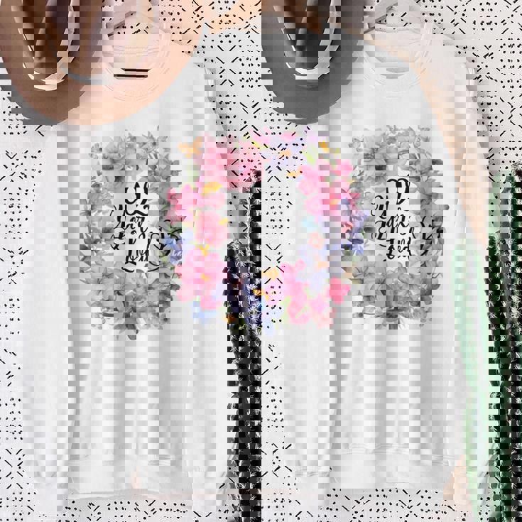 92年間愛された 92歳の誕生日フローラルリース 長袖tシャツ スウェットシャツ 年配の女性への贈り物