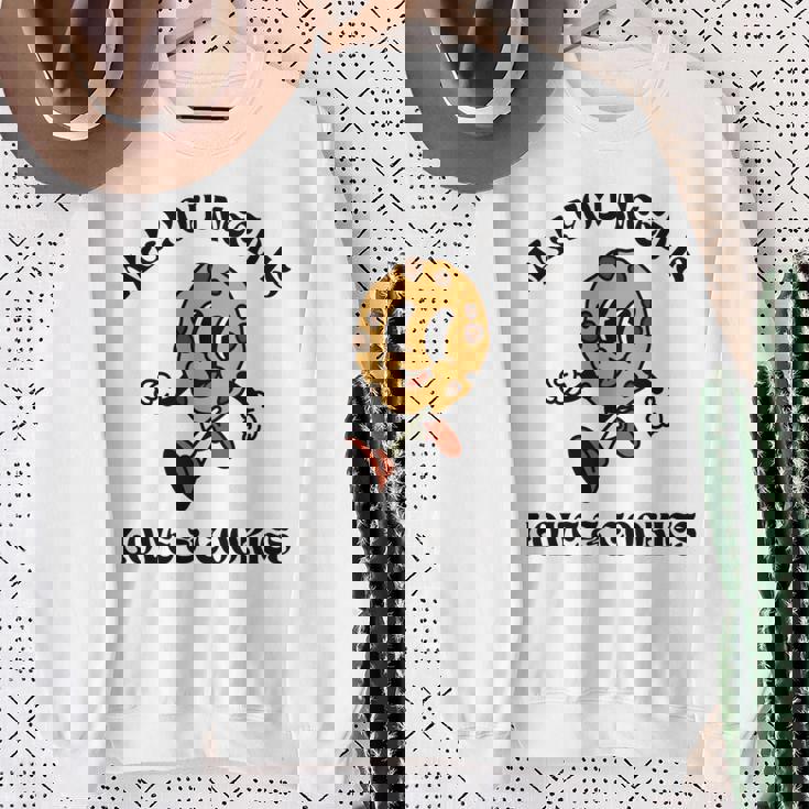 All You Need Is Love And Cookies レトロ 70年代 かわいい ハッピークッキー 長袖tシャツ スウェットシャツ 年配の女性への贈り物