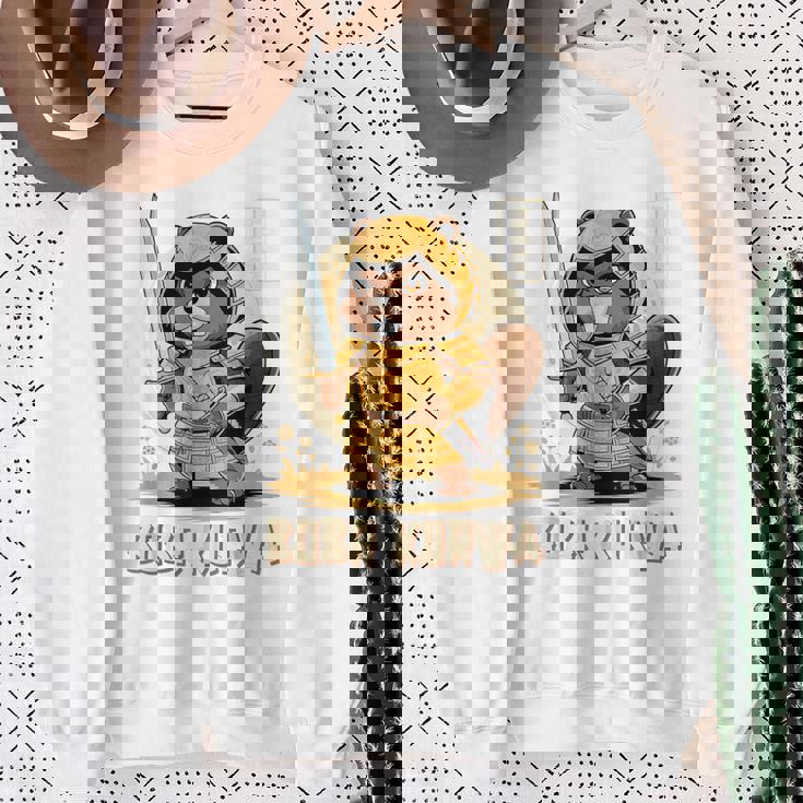 Bóbr Kurwa サムライ 日本人 ボーバー クルワ ポーランド語 ミーム ボブル スウェットシャツ 年配の女性への贈り物