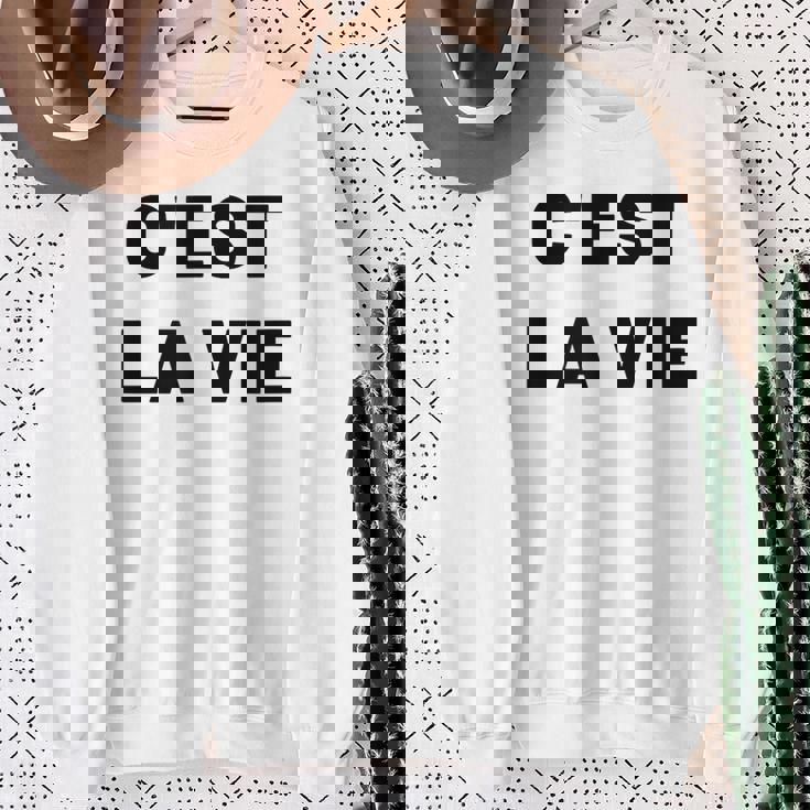 C'est Laie フランス語格言グラフィックデザイン スウェットシャツ 年配の女性への贈り物