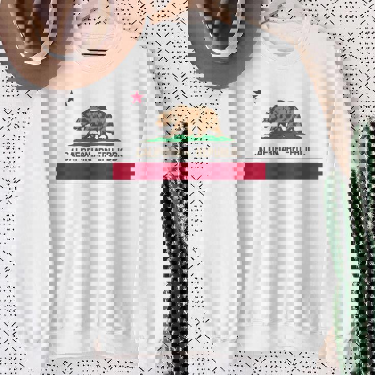 California Republic ノベルティ カリフォルニアベア カリフォルニアフラッグ スウェットシャツ 年配の女性への贈り物