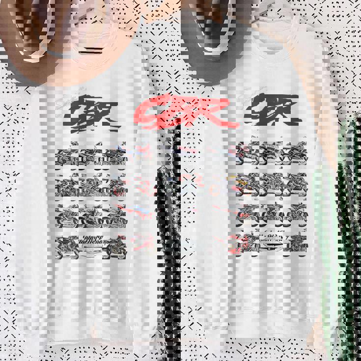 Cbr、オートバイ、オートバイ、ロードレース、バイカーの進化。 スウェットシャツ 年配の女性への贈り物