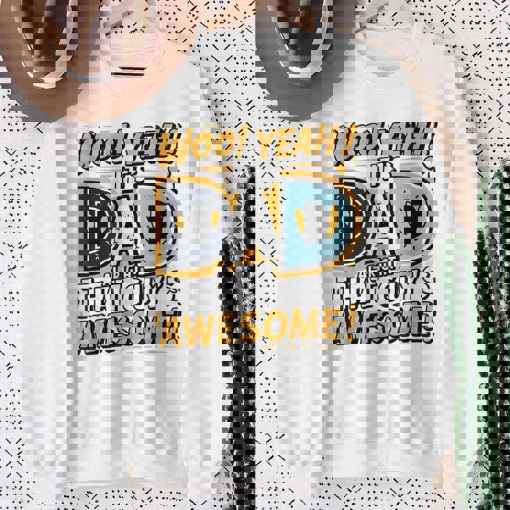 Dad Alright That Guys Awesome 父の日 スウェットシャツ 年配の女性への贈り物