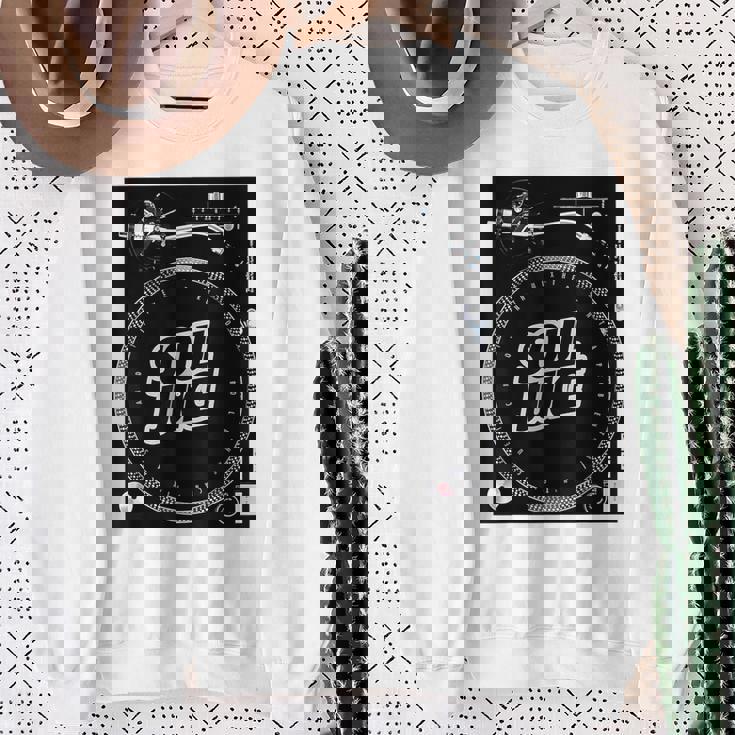 Dj ターンテーブル バトルレコードプレーヤー ディスク ジョッキー ミュージックディスコ スウェットシャツ 年配の女性への贈り物