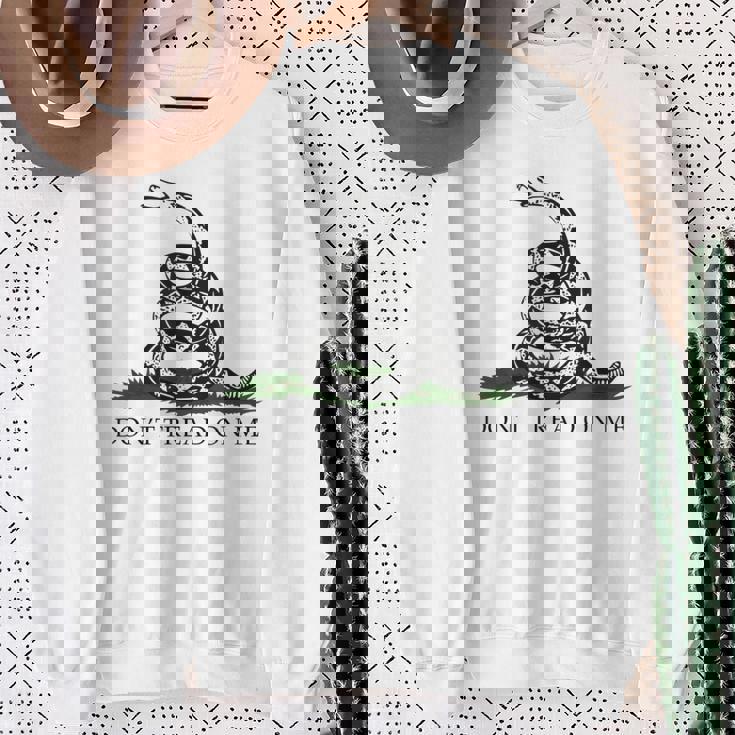 Don't' Tread On Me シャツ メンズ ガズデンフラッグ ブラック スネーク スウェットシャツ 年配の女性への贈り物