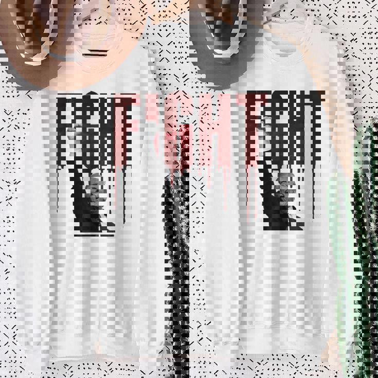 Donald Trump Fight 2024 Rally Bags And Moreupporting スウェットシャツ 年配の女性への贈り物