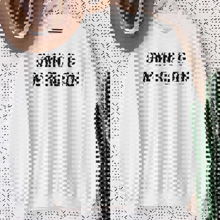 Gaming Is My Religion 面白いオタクゲームステートメント スウェットシャツ 年配の女性への贈り物