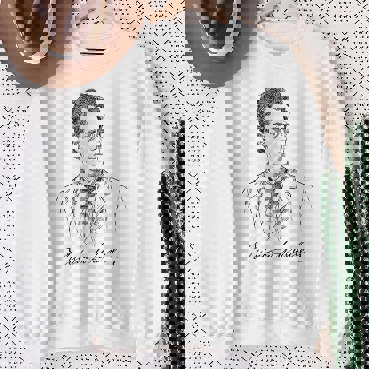 Gustav Mahler グスタフ・マーラー オーストリアの作曲家、指揮者。 音楽 スウェットシャツ 年配の女性への贈り物