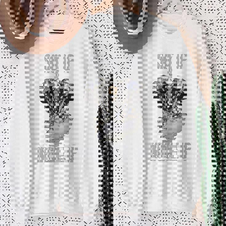 Hd-Twin シャットアップまたはナックルアップ ナックルヘッド レトロ バイカーギア スウェットシャツ 年配の女性への贈り物