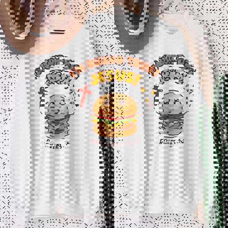 I'm Bunna Trust Jesus 箴言 クリスチャンハンバーガーしゃれ スウェットシャツ 年配の女性への贈り物