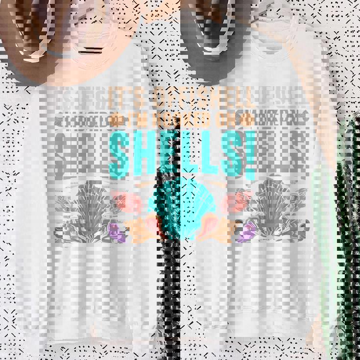 Its Offishell Im Hooked Onhells -Hell Collecting 長袖tシャツ スウェットシャツ 年配の女性への贈り物