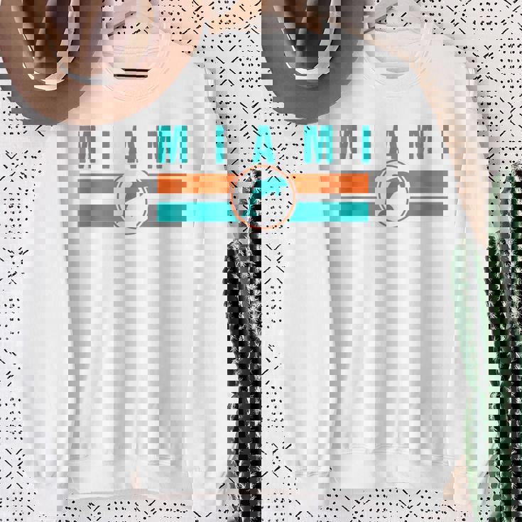 Mia マイアミ ローカルスタンダード Mia レトロ ドルフィン マイアミ Fl クラシック スウェットシャツ 年配の女性への贈り物